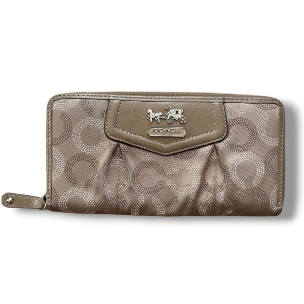 Coach Dotted Signature Long Wallet - Picture 2 of 6